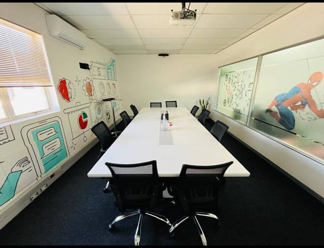 335M² OFFICE TO LET IN VORNA VALLEY